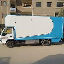 فني تغليف محترف