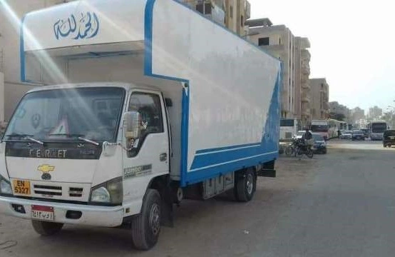 شاحنة نقل أثاث حديثة